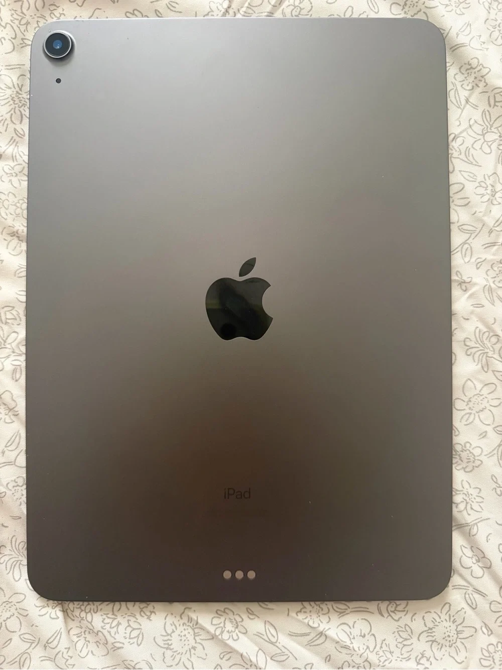 Apple iPad Space Gray Tablet